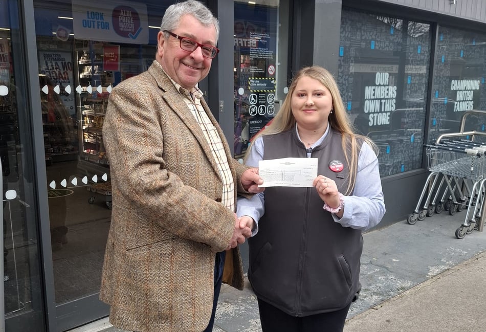 Co-op donates £150 to Gunnislake village hall for repairs