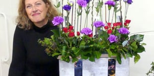 Elizabeth Taylor's jewels inspire flower club demo