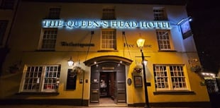 Wetherspoons granted licence to open late at weekends