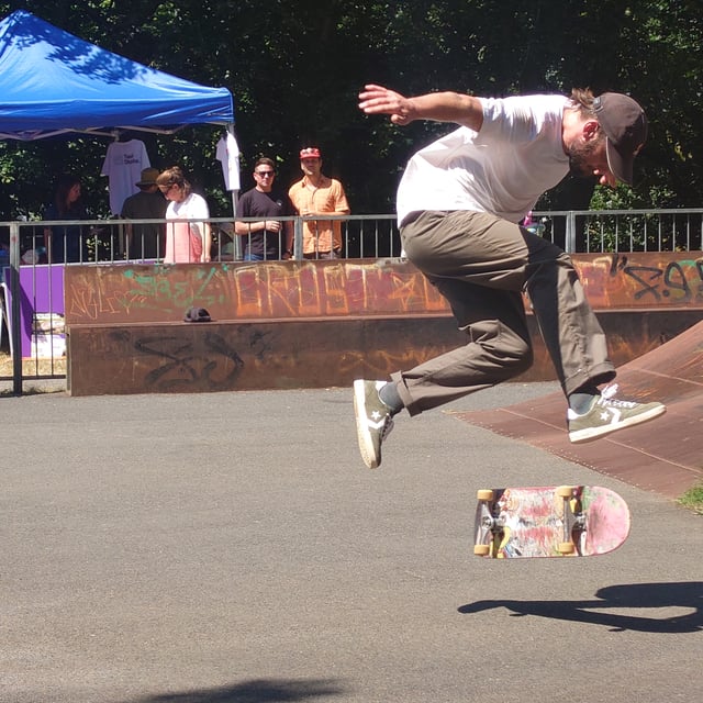 Youngsters stage 'skateathon' for new skatepark