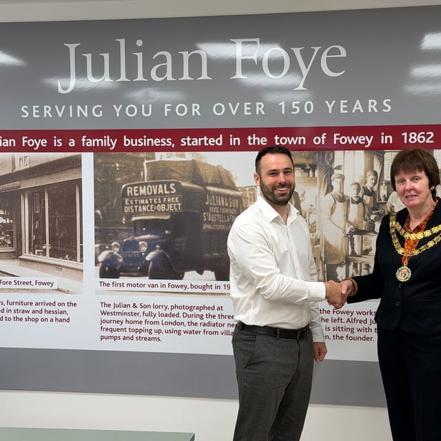 Family opens new furniture store in town
